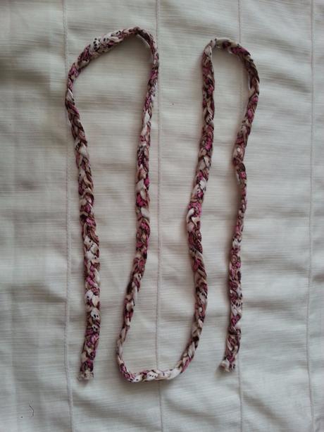 Farebny zapletany opasok, 