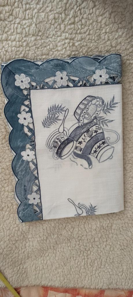 Obrusy 2 kusy, vhodné ako darček, rozmery na foto, 