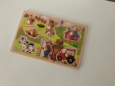 Drevená vkladačka s úchytkami - farma, 