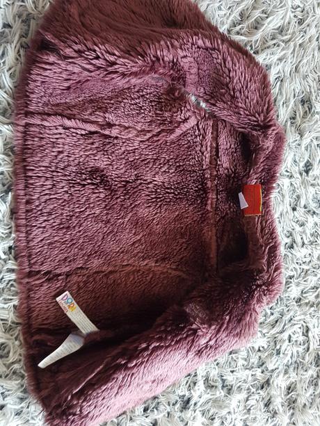 Krásna kozušinková vesta dora, adams,92