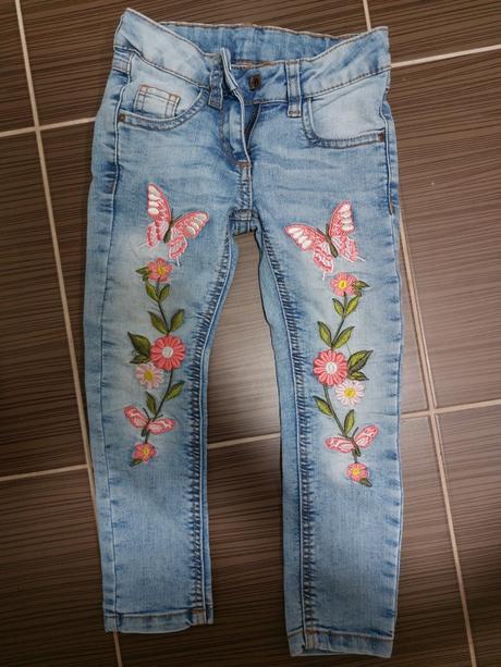 Dievčenské rifle 104, dopodopo,104