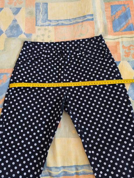 Tmavomodré nohavice, s