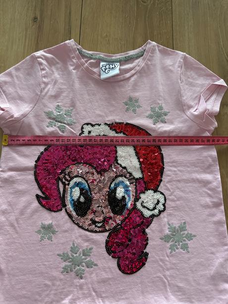 Vianočné triko, 146