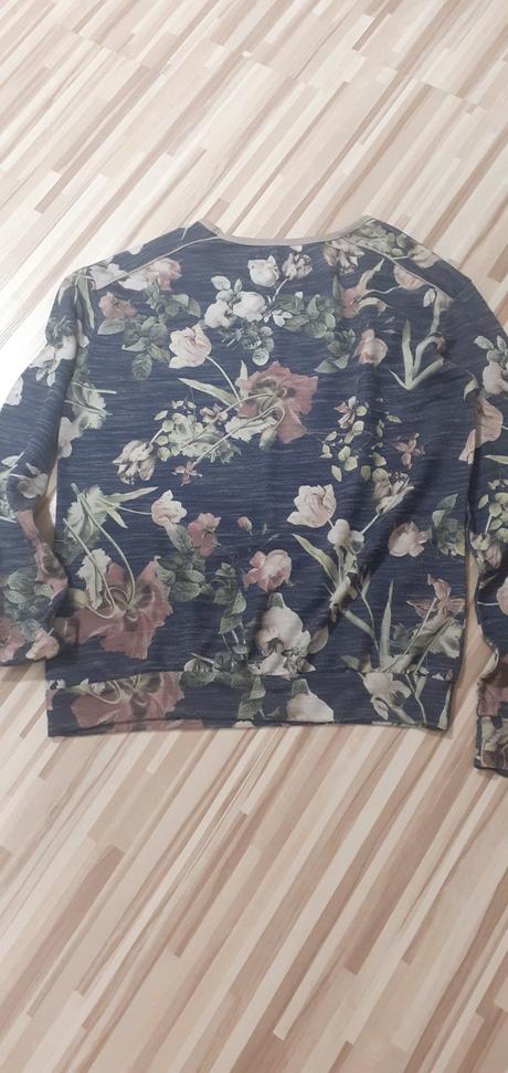 Mikina/tričko s kvetmi, bershka,l