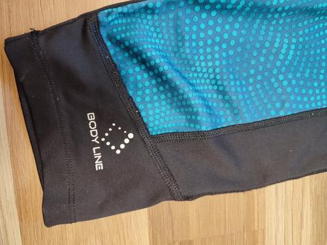 Trojštvrťové legíny, s