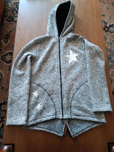 Mikina hrubšia, 158