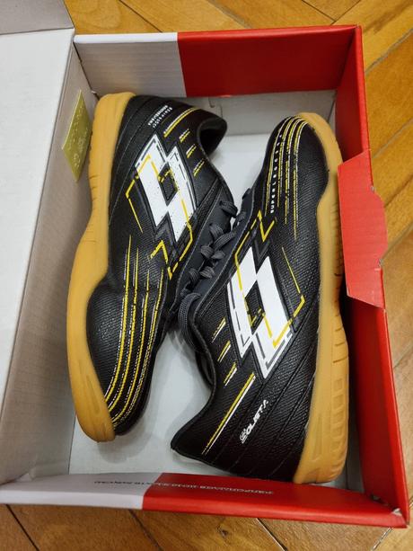 Detske halovky lotto (sportisimo) velkost 31, lotto,31