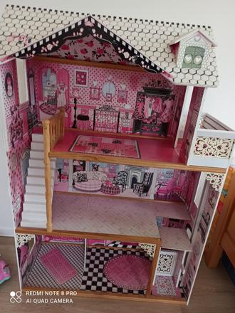 Barbie domček s príslušenstvom, 