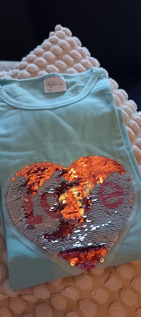 Tričko s dlhým rukávom s meniacim srdiečkom, 152