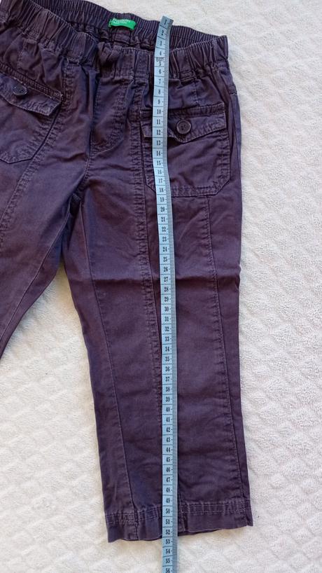 Čierne nohavice, benetton,104