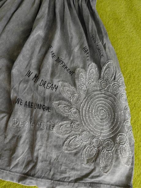 Minimálne nosené šaty desigual, top stav, desigual,152