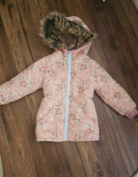 Zimna bunda hand madeira krásna velmibtepla, 110