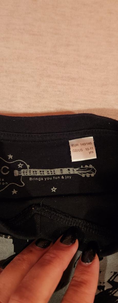 Zaujímavé tričko, bonprix,140