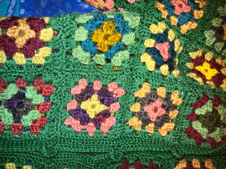 Háčkovaný sveter, 38