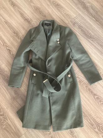 Zelenýkabát lipsy, lipsy london,m