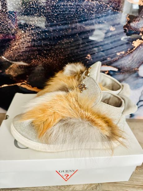 Tenisky s pravou kozusinou, 37