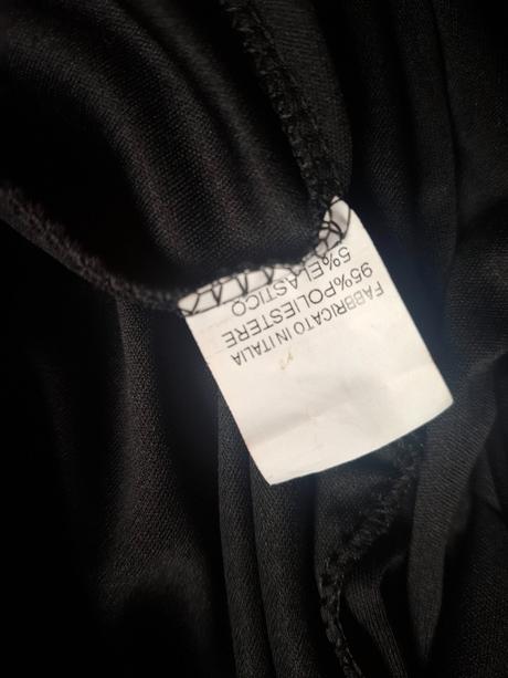 Elegantné čierne šaty s tylom, l