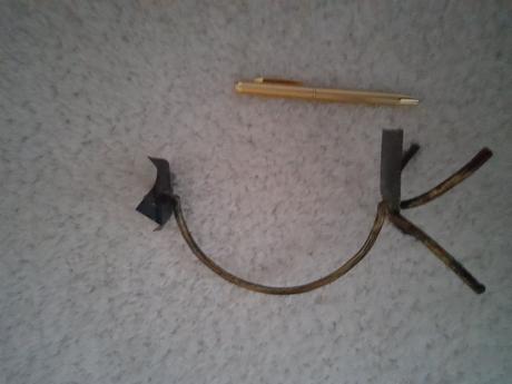 Kovovy stojan na sviecku, 