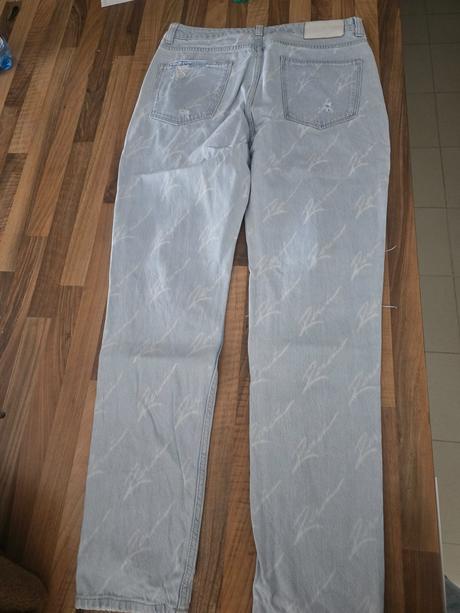 Svetlomodre rifle, review,34