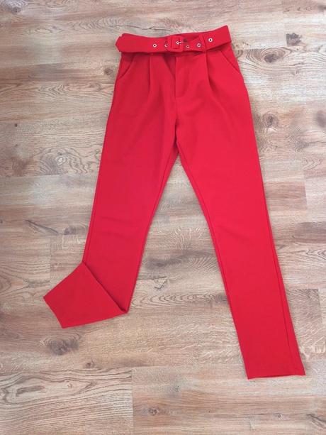 Červené nohavice, 38