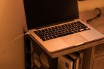 Je horúca nabíjačka na notebook nebezpečná?