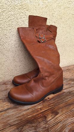 Kožené čižmy, 34