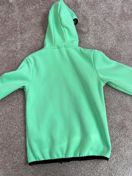 Tepla mikina na dvor, 122