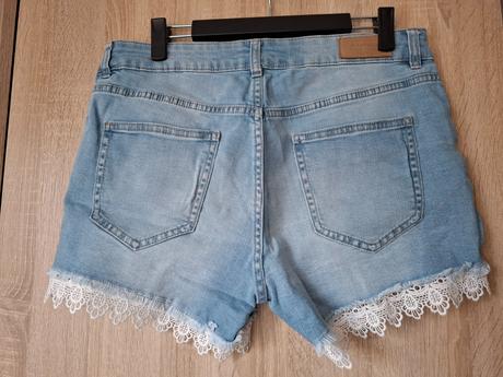 Šortky, amisu,42