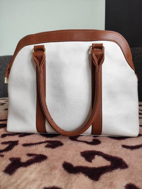 Bielohnedá kožená kabelka michael kors, michael kors