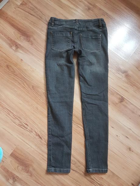 Pohodlné elastické rifle, 164