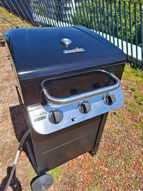 Plynový gril char-broil convective 310b,