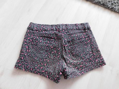 Šortky č.140, 140