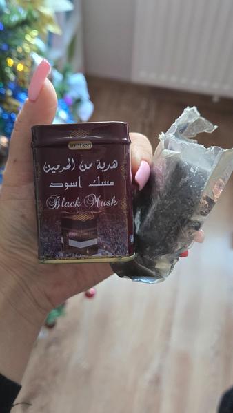 Ako správne použiť tuhý parfum?