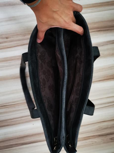 Tmavošedá kabelka, 