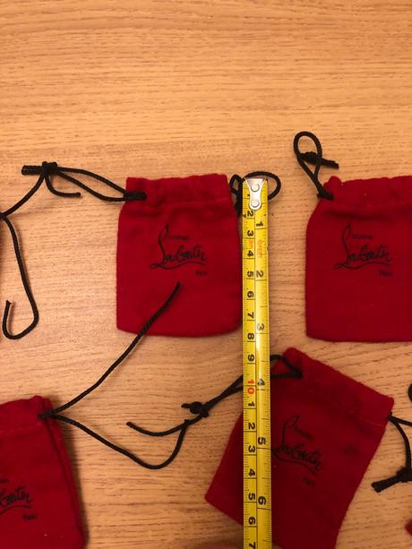 Christian louboutin vrecka male, 