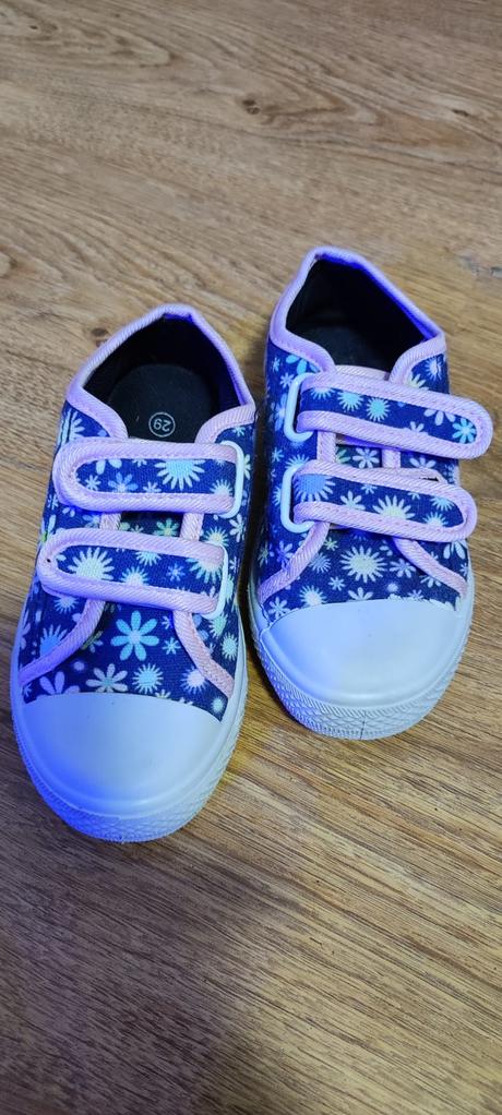 Papuče platenky, 29