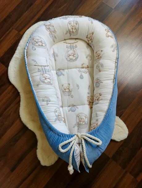 Hniezdo, šírka (cm): 55,dĺžka (cm): 90