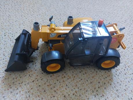 Cat bruder nakladac, 