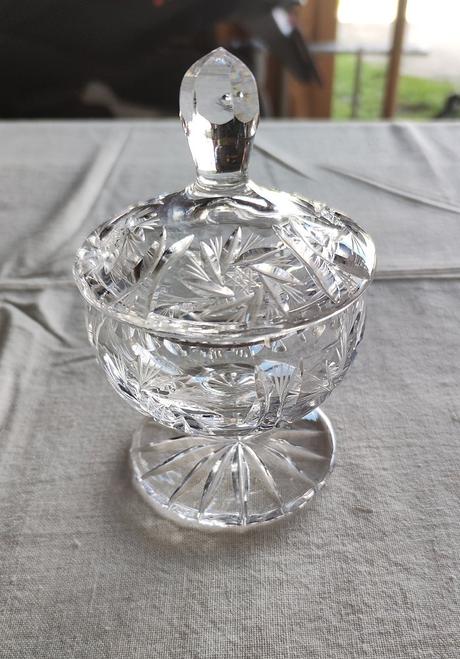 Krištálová dozička,