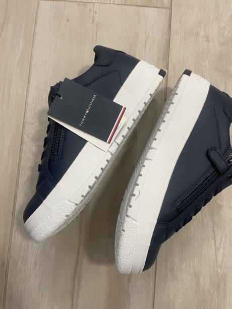 Th šnurovacie tenisky, tommy hilfiger,36