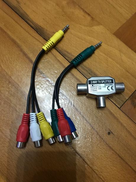 Prepojovacie káble a rozdeľovač antény, 