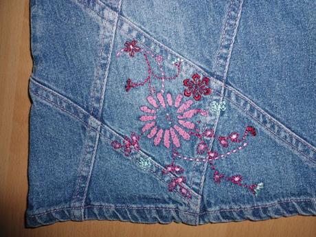 Dievcenska riflova suknicka, tu,92