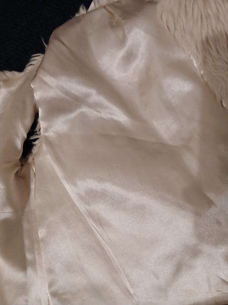 Chlpatá vestička, pepco,104