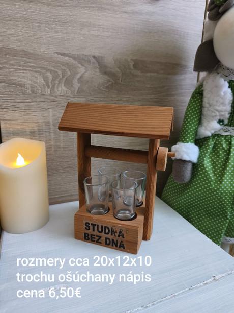 Dekorácia studňa zo štyrmi poharikmi výpredaj,