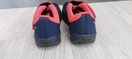 Nenosené tenisky decathlon/turistické topánky, quechua,33