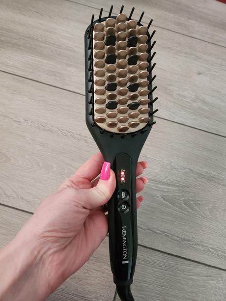 Žehliaca kefa na vlasy remington,