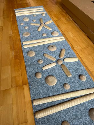 Senzomotoricky kobercek/chodnicek barewood, 