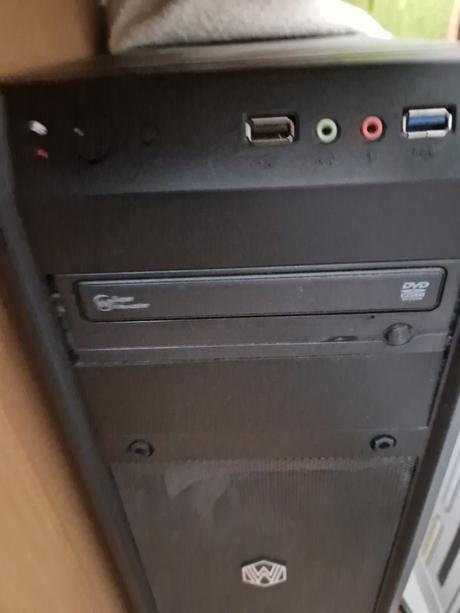 Predam poçitač, asus