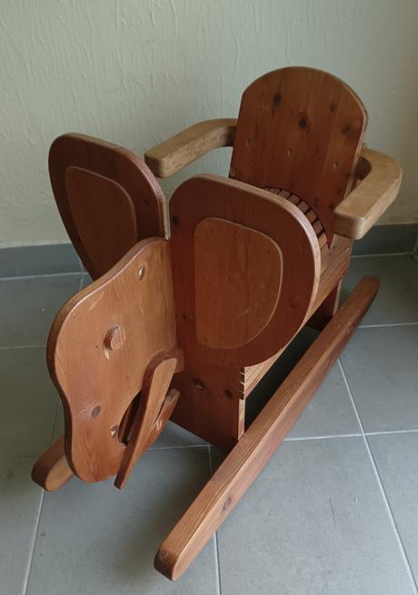 Dreveny hojdaci slonik / slon s operadlom, 