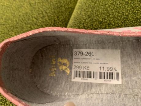 Papuče/prezúvky, baťa,35